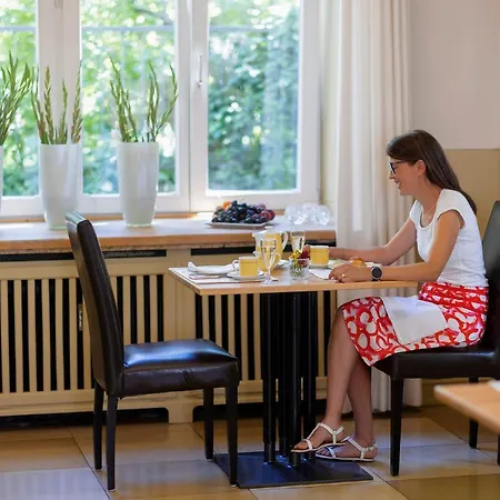 Minerva Ξενοδοχείο Φράιμπουργκ