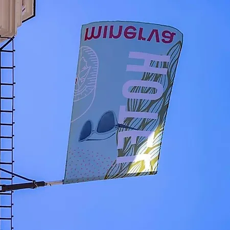 Minerva فندق